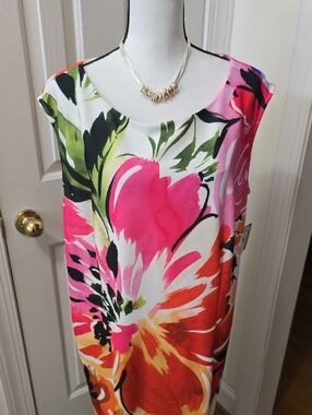 MAYA BROOKE WOMEN'S PLUS SIZE GREEN & WHITE FLORAL SLEEVELESS DRESS SIZE 20W